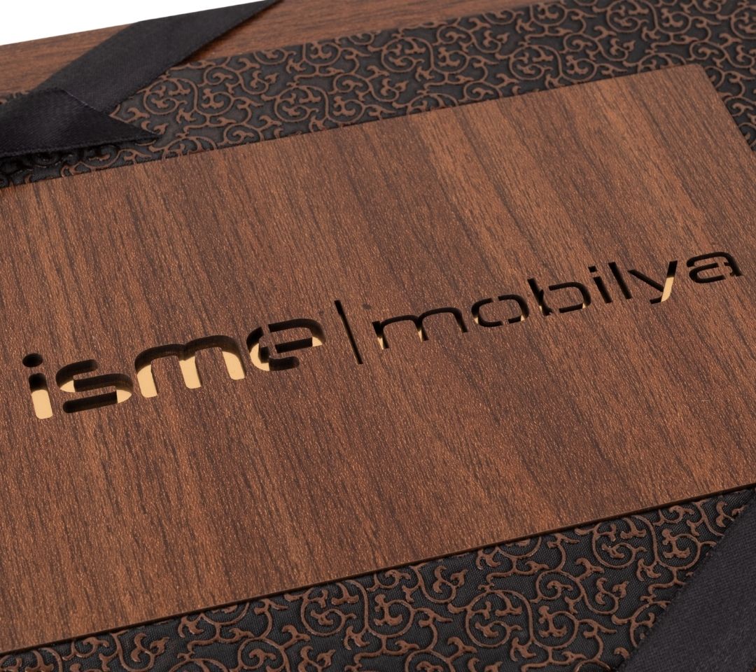 Ahşap Kutulu Çikolata - İsme Mobilya