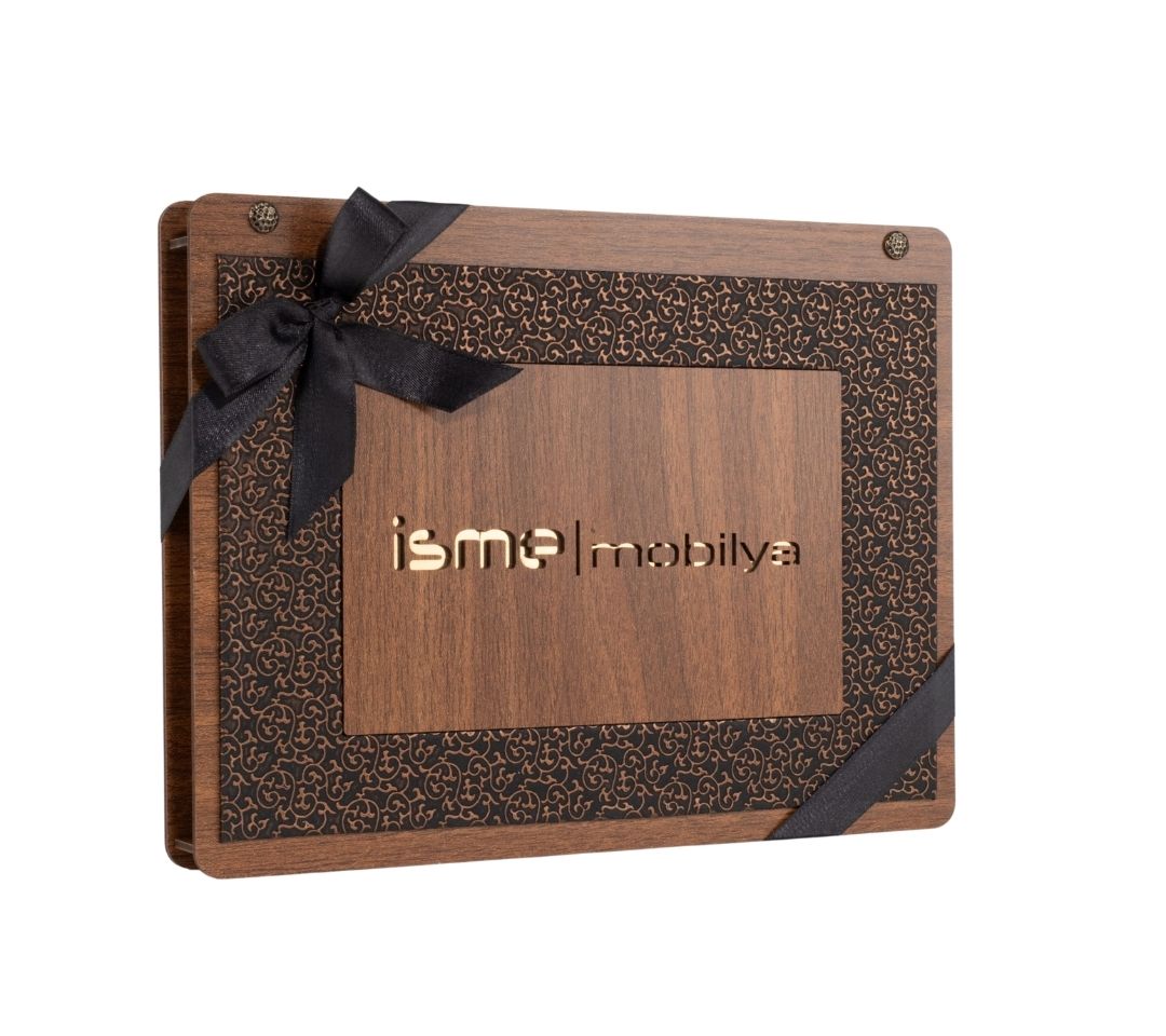 Ahşap Kutulu Çikolata - İsme Mobilya